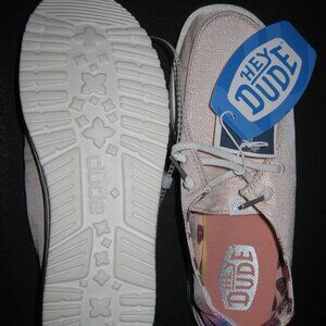 Hey Dude Wendy women size 7. (Youth 5 Euro 37) Pink Sparkle NEW rainbow trim